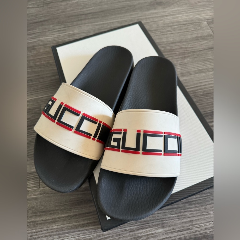 GUCCI Mens slides